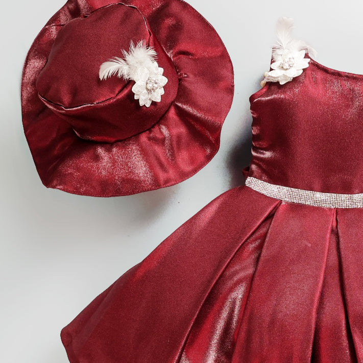 Discover Beautiful Frocks for Girls – It Also Includes a Beautiful Hat